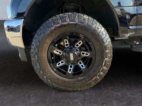 Used 2017 Ford F250 XLT w/ XLT Premium Package image 9