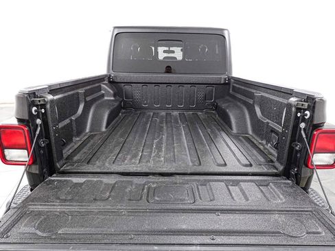 Used 2022 Jeep Gladiator Sport AWD/4WD image 28