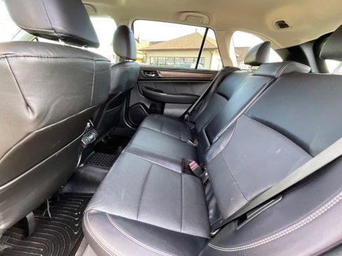 Used 2018 Subaru Outback 2.5i Limited image 29