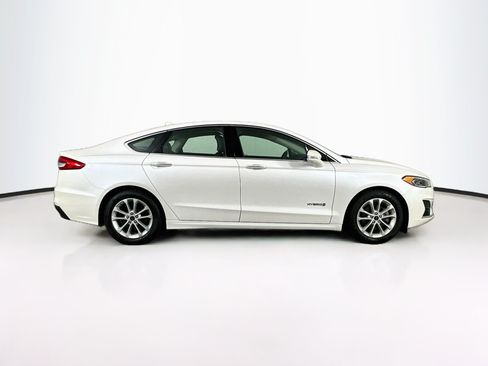 Used 2019 Ford Fusion SEL FWD image 10