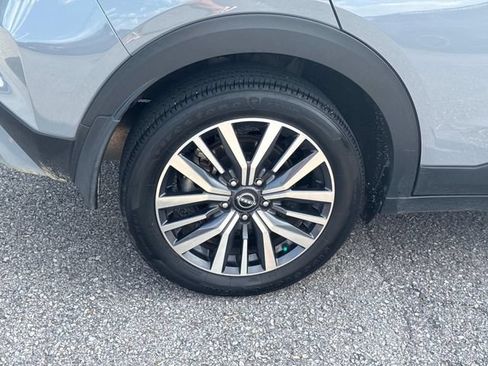 Used 2023 Nissan Kicks SV FWD image 12