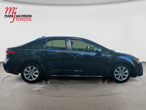 Used 2021 Toyota Corolla LE FWD image 5