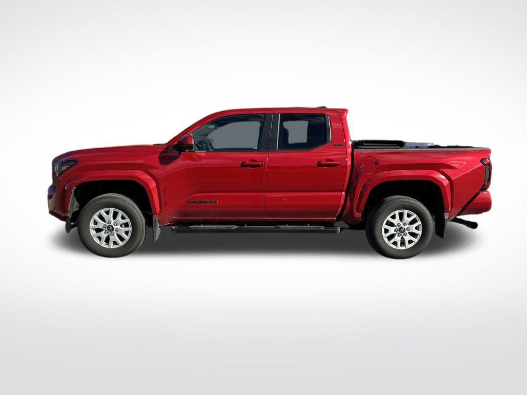 Used 2025 Toyota Tacoma SR5 AWD/4WD image 2