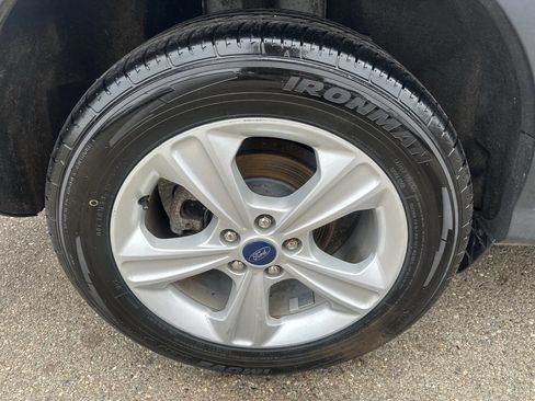 Used 2013 Ford Escape SE FWD image 25