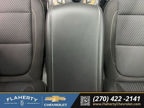 Used 2023 GMC Acadia SLE w/ Driver Convenience Package image 34