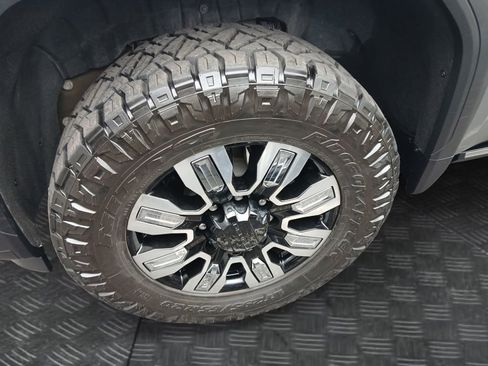 Used 2025 GMC Sierra 2500 Denali w/ Denali Reserve Package image 24