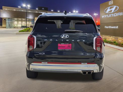 Used 2024 Hyundai Palisade Calligraphy FWD image 8