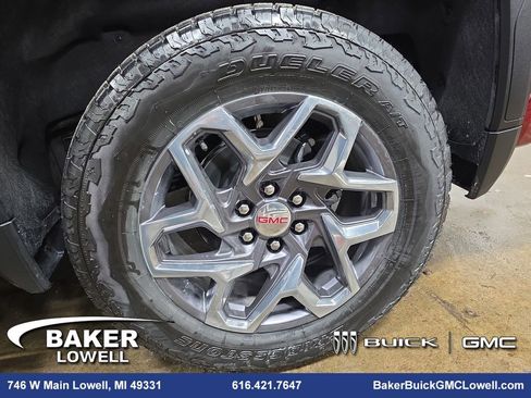 New 2026 GMC Sierra 1500 SLT image 31