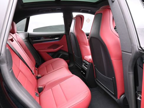 New 2026 Porsche Macan 4 Electric AWD/4WD image 27