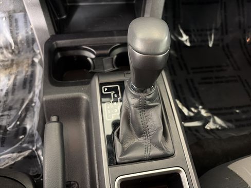 Used 2023 Toyota Tacoma TRD Sport w/ Technology Package image 24