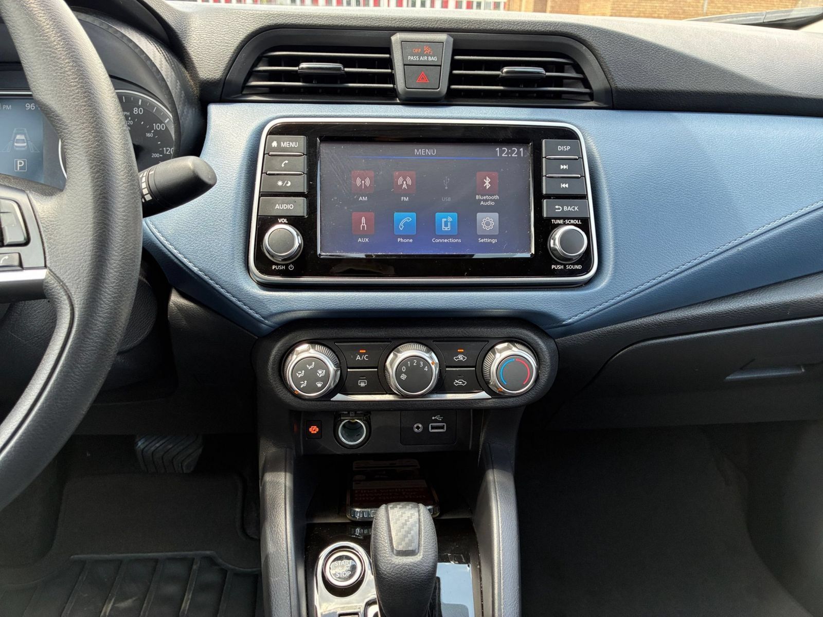 Used 2025 Nissan Versa SV FWD image 16