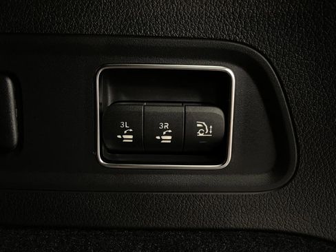 New 2026 Mercedes-Benz GLS 450 4MATIC image 7