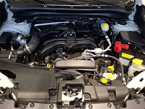 Certified 2025 Subaru Forester Limited image 27