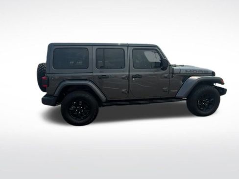 Used 2019 Jeep Wrangler Unlimited Sahara w/ Quick Order Package 24M Moab image 9
