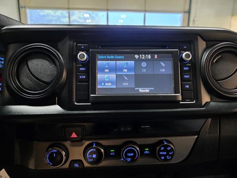 Used 2018 Toyota Tacoma SR w/ SR Convenience Package AWD/4WD image 30