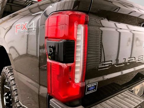 Used 2024 Ford F250 Lariat w/ Lariat Ultimate Package AWD/4WD image 28