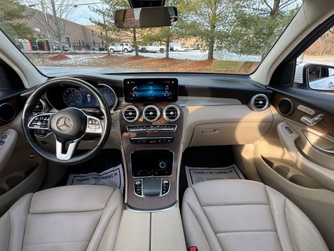 Used 2021 Mercedes-Benz GLC 300 4MATIC image 7