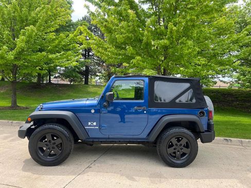 Used 2009 Jeep Wrangler X AWD/4WD image 16