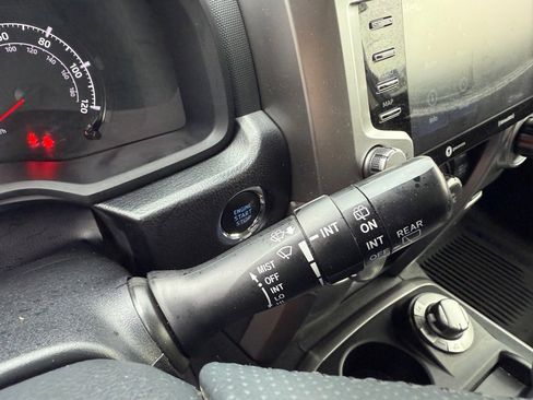 Used 2024 Toyota 4Runner SR5 image 32