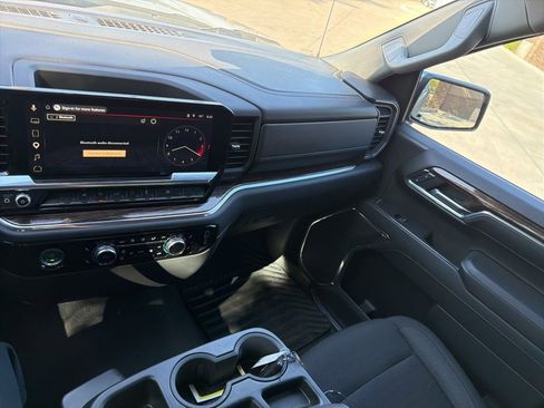 Used 2024 GMC Sierra 1500 SLE AWD/4WD image 19