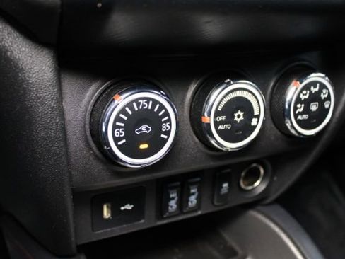 Used 2018 Mitsubishi Outlander Sport LE image 16