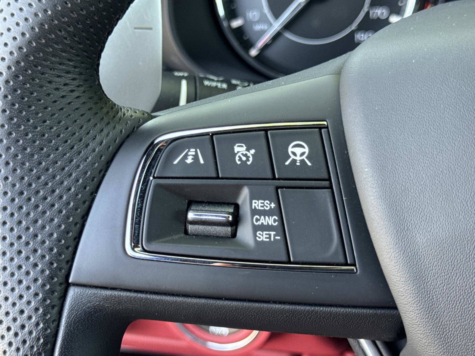 Used 2022 Maserati Quattroporte Modena RWD image 8