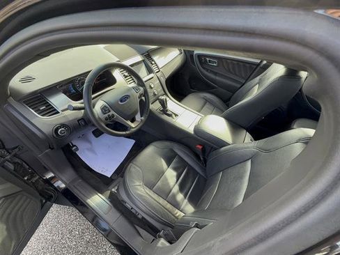 Used 2017 Ford Taurus SEL w/ Equipment Group 201A image 13