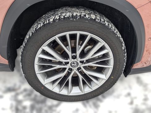 Used 2025 Lexus NX 300h AWD w/ Luxury Package image 12