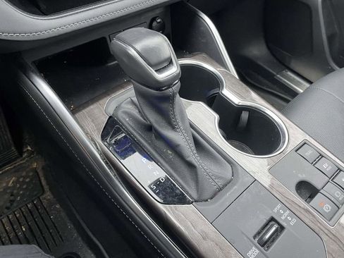 Used 2023 Toyota Highlander Platinum image 44