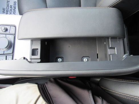 Used 2024 MAZDA CX-90 3.3 Turbo w/ Preferred Plus image 25