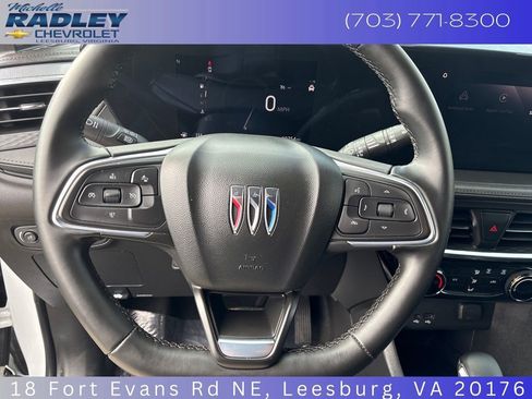Used 2024 Buick Encore GX Sport Touring image 11