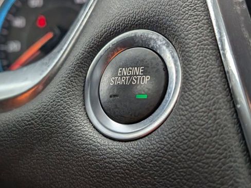 Used 2023 Chevrolet Traverse LT AWD/4WD image 29