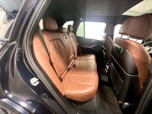 Used 2024 BMW X5 xDrive40i w/ M Sport Package image 16
