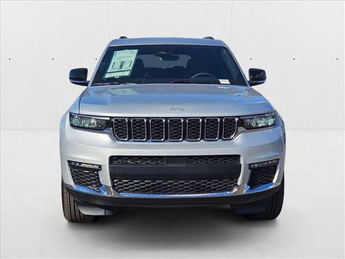 New 2025 Jeep Grand Cherokee L Limited w/ Trailer Tow Package image 6