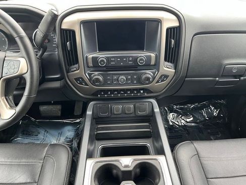 Used 2017 GMC Sierra 3500 Denali w/ Duramax Plus Package AWD/4WD image 17