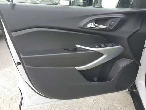 New 2026 Chevrolet Trax LS image 18