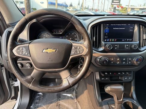 Used 2019 Chevrolet Colorado Z71 AWD/4WD image 34