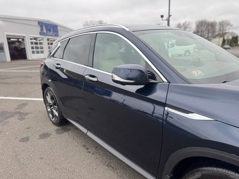 Used 2019 INFINITI QX50 Essential w/ Sensory Package AWD/4WD image 13
