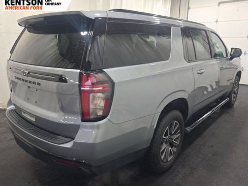 Used 2024 Chevrolet Suburban Z71 image 2