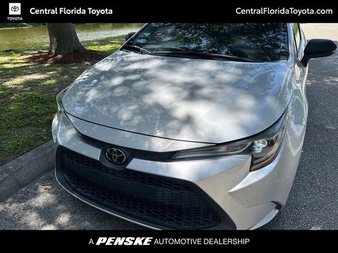 Used 2021 Toyota Corolla LE FWD image 1