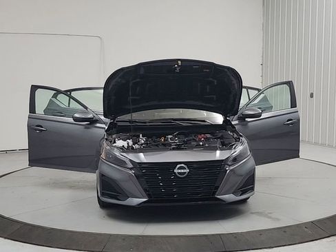 New 2026 Nissan Altima 2.5 SV w/ SV Special Edition Package FWD image 10