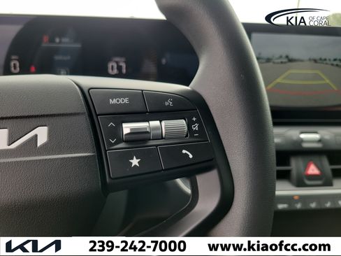 Certified 2026 Kia K4 FWD image 29