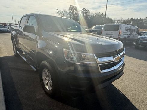 Used 2020 Chevrolet Colorado W/T w/ WT Convenience Package image 8