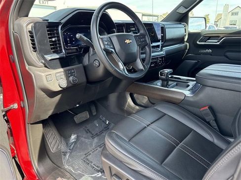 Used 2024 Chevrolet Silverado 1500 High Country image 10