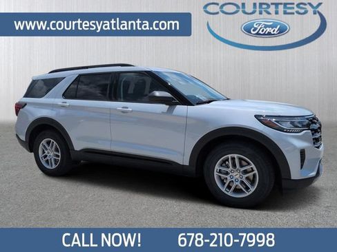 New 2026 Ford Explorer Active RWD image 1