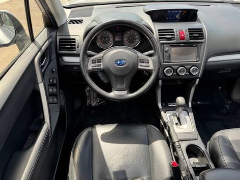 Used 2014 Subaru Forester 2.5i Limited AWD/4WD image 5