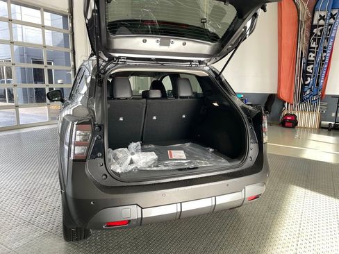 New 2026 Nissan Kicks SR w/ Cold Weather Package image 7