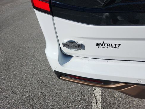 Used 2025 Ford Expedition Max King Ranch image 5