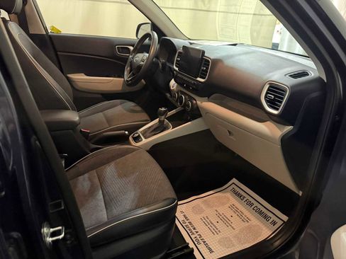 Used 2023 Hyundai Venue Limited w/ Cargo Package image 27