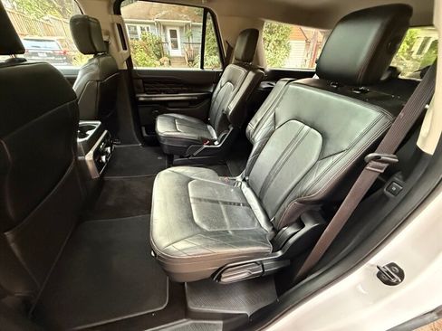 Used 2018 Ford Expedition Platinum AWD/4WD image 15